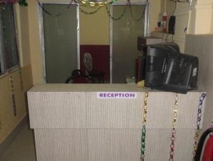 Raj Guest House Kolkata Exterior photo